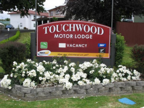  Touchwood Motor Lodge  Пукекохе